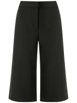 Alcaçuz Straight-leg Bermuda Shorts In Black