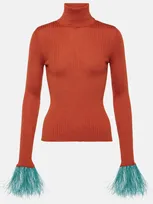 La Doublej High Kick Pullover Mit Federbesatz In Orange