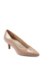 Easy Spirit Lexis Kitten Heel Pump In Beige Patent