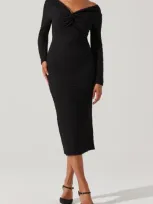 Astr The Label Textured Knot Front Off The Shoulder Long Sleeve Dress In Black