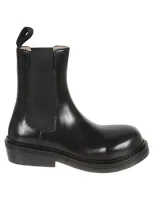 Bottega Veneta Fireman Leather Chelsea Boots In Black