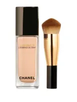 Chanel Sublimage L'essence De Teint Ultimate Radiance-generating Serum Foundation In White