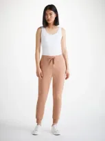 Derek Rose Womens  Quinn Tapered-leg Cotton-blend Jersey Jogging Bottoms In Latte