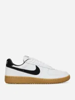 Nike Field General  82 Sp Sneakers In White