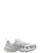 Nike V2k Running Shoe In White/ Silver/ Platinum