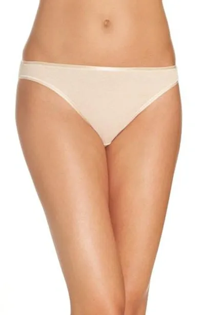 Hanro Cotton Seamless High-cut Briefs In White