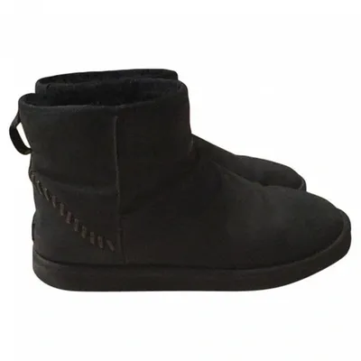 Pre-owned Ugg Black Leather Boots