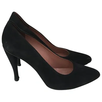 Pre-owned Robert Clergerie Heels In Black