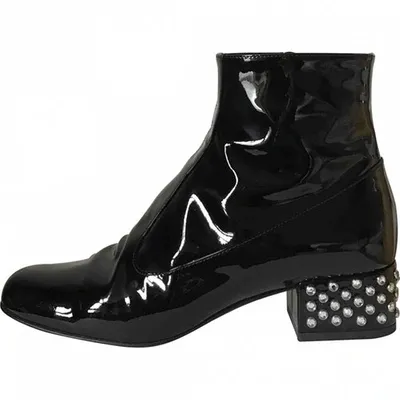 Pre-owned Saint Laurent Patent Leather Ankle Boots In Black