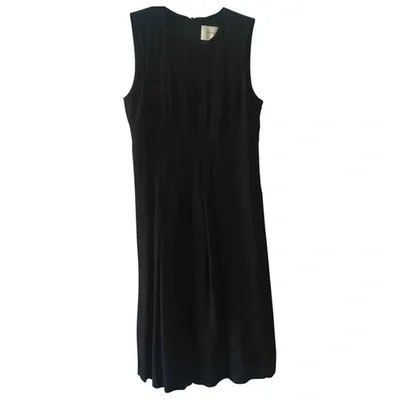 Pre-owned Burberry Silk Mid-length Dress In Black