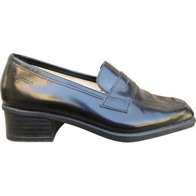 Pre-owned Repetto Patent Leather Flats In Black