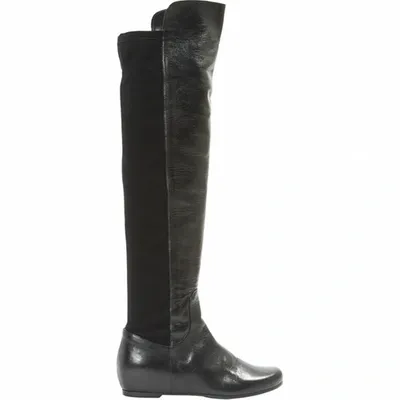 Pre-owned Max Mara Leather Boots In Black