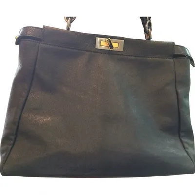 Pre-owned Fendi Peekaboo Leather Handbag In Black