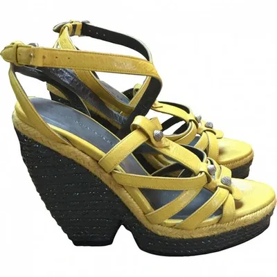 Pre-owned Balenciaga Leather Sandals In Yellow