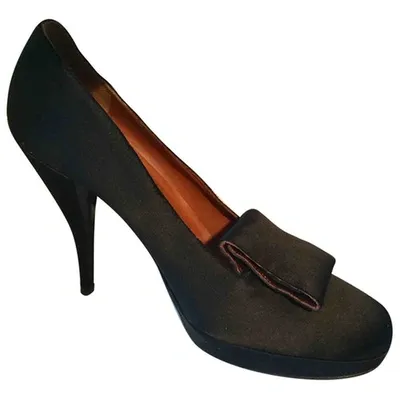 Pre-owned Lanvin Cloth Heels In Black