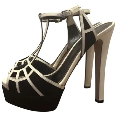 Pre-owned Sergio Rossi Heels In Black