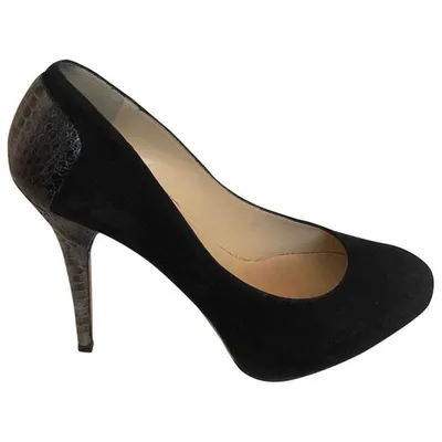 Pre-owned Jimmy Choo Heels In Black