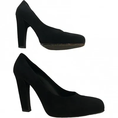 Pre-owned Prada Heels In Black