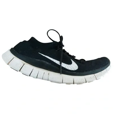 Pre-owned Nike Trainers In Black