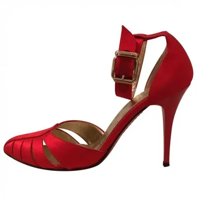 Pre-owned Emanuel Ungaro Heels In Red