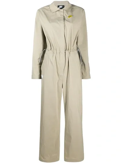 Nike Sportlicher Jumpsuit In Neutrals