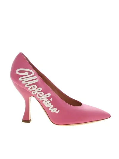 Moschino 3d Effect Logo Pointed Pumps In Pink