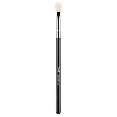 Sigma E25 Blending Make-up Brush In White