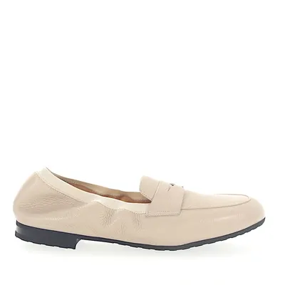 Truman's Flat Shoes 8733 In Beige