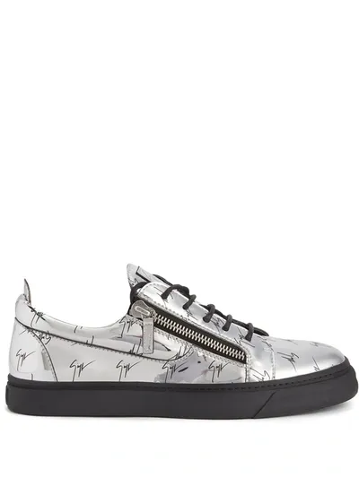 Giuseppe Zanotti Frankie Signature Logo-print Sneakers In Grau