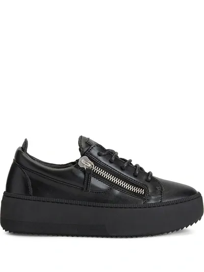 Giuseppe Zanotti Nicki Low-top Sneakers In Black