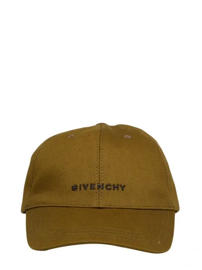 Givenchy 4g Logo Embroidered Baseball Cap In Green