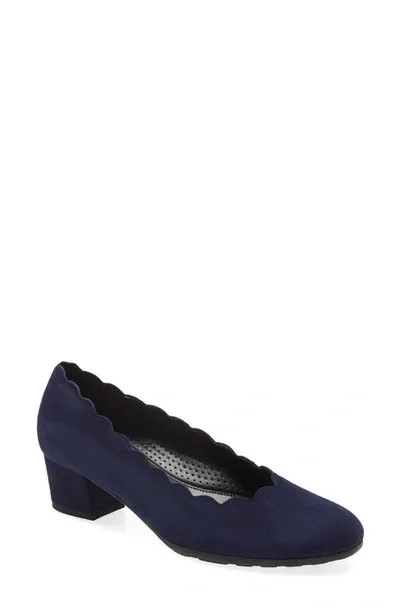 Gabor Scalloped Pump In Blue