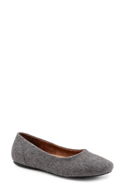 Softwalkr Shiraz Flat In Grey Felt