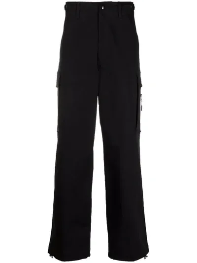 Moncler Logo-print Cargo Trousers In Schwarz