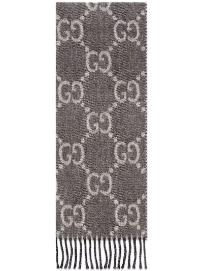 Gucci Gg Jacquard Pattern Knit Scarf In Grau