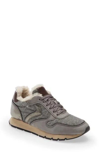 Voile Blanche Viole Blanche Julia Genine Shearling Jogger Sneaker In Gray