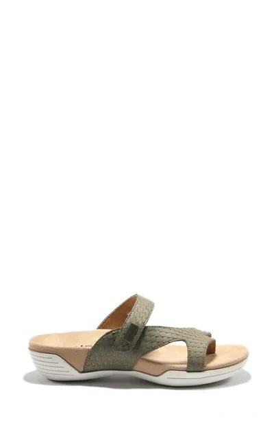 Halsa Footwear Hälsa Footwear Hälsa Darline Asymmetrical Slide Sandal In Green Leather