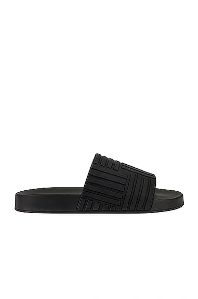 Bottega Veneta The Slider Sandal In Black