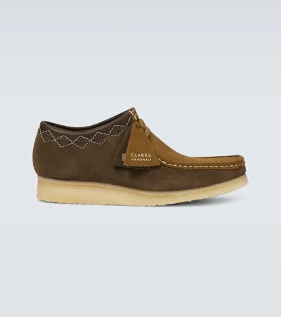 Clarks Originals Wallabee Suede Boots In Beeswax