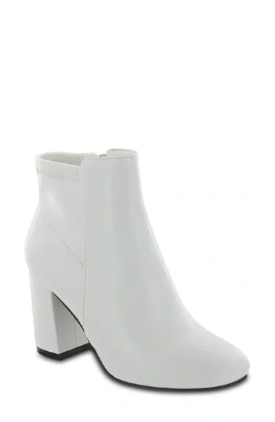 Mia Kymi Leather Boot In White