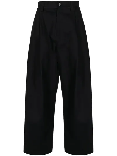 Songzio Pleat-detail Loose-fit Trousers In Black