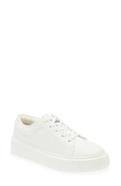 Ganni Sporty Mix Monochrome Sneaker In Egret