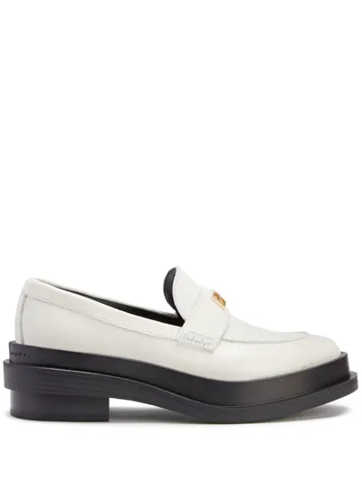 Giuseppe Zanotti Malick Logo-plaque Loafers In Weiss