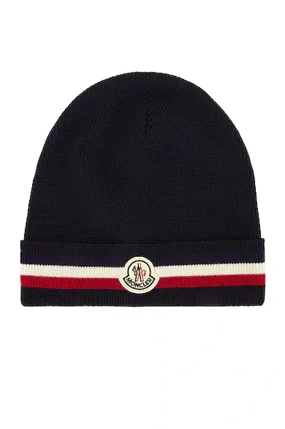 Moncler Logo Virgin Wool Beanie In Navy