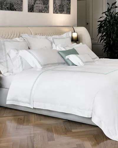 Signoria Firenze Granduca 600 Thread Count Queen Duvet Cover In White/wilton Blue