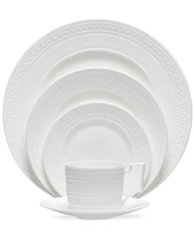 Wedgwood Dinnerware, Intaglio 5 Piece Place Setting In White