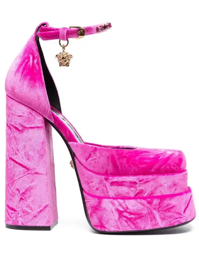 Versace Medusa Aevitas Platform Pumps In Pink