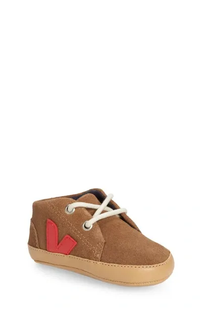 Veja Kids' Crib Sneaker In Brown Pekin