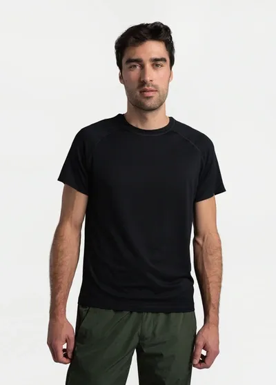 Lole Jasper Short Sleeve In Black Beauty