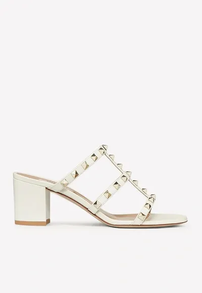 Valentino Garavani 60 Rockstud Leather Mules In Chalk